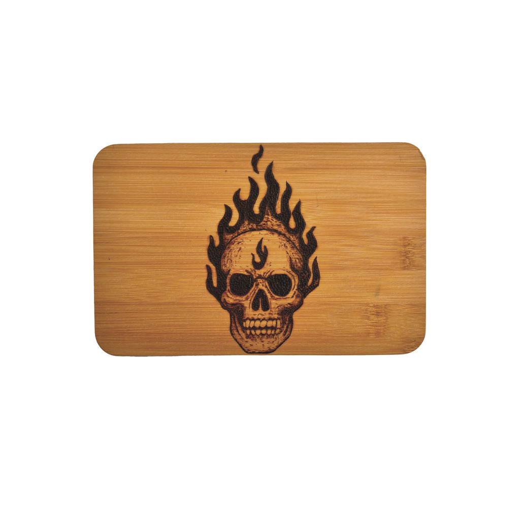 Frühstücksbrettchen Schädel in Flammen